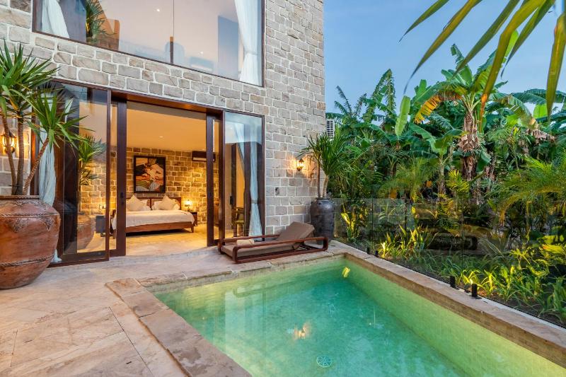 Villa StoneCastle Canggu - image 7