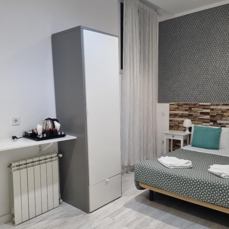 Hostal Adis - image 16