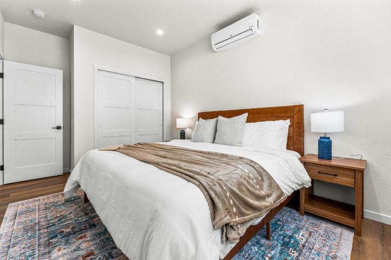The Downtown Loft - image 20