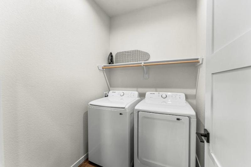 The Downtown Loft - image 17