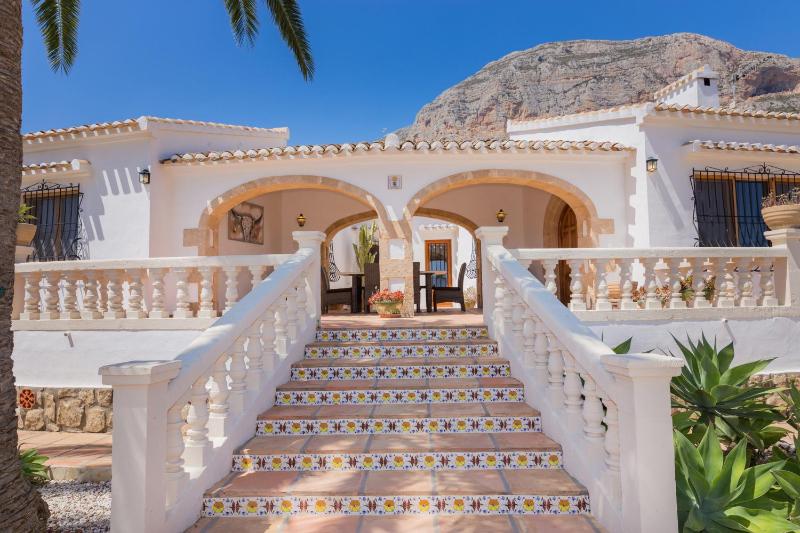 Villa Llamedos Montgo Javea by Rock Rentals - image 29