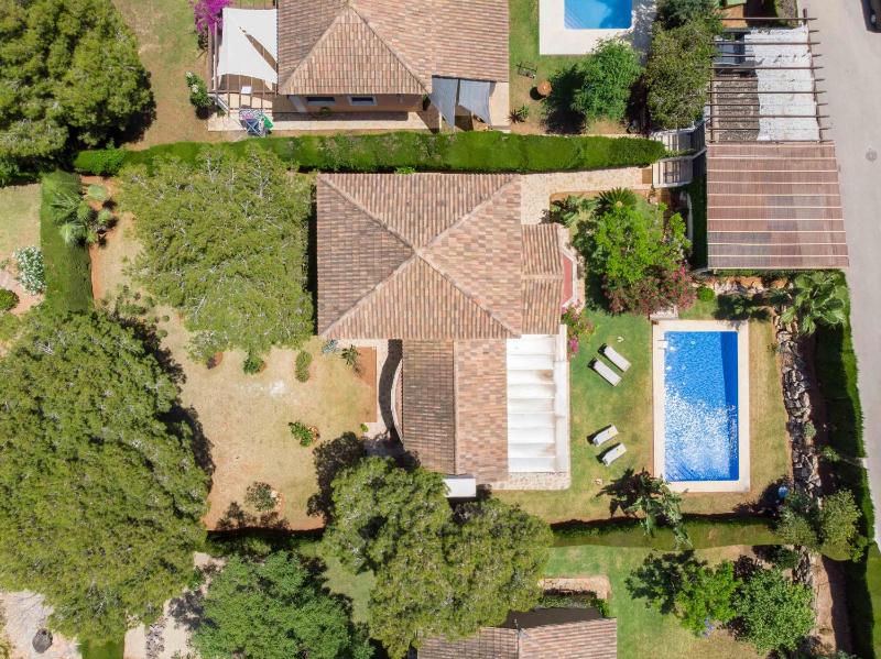 Villa Abaesko by Rock Rentals - image 11