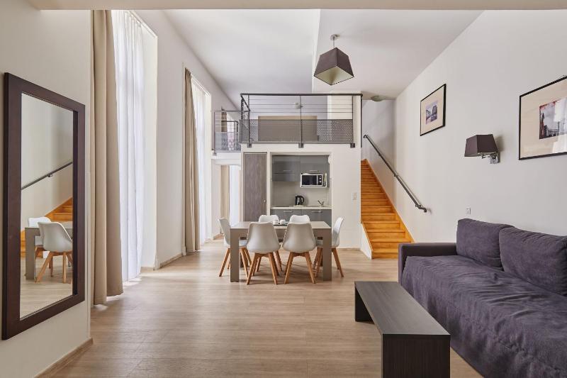 Appart'hôtel Odalys City - Montpellier Centre Gare Saint Roch - image 48
