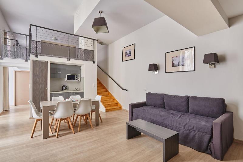 Appart'hôtel Odalys City - Montpellier Centre Gare Saint Roch - image 12