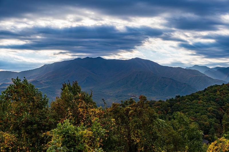 Smokies Summit View - image 6