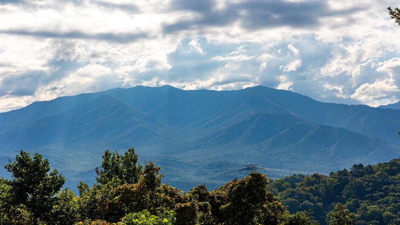 Smokies Summit View - image 11