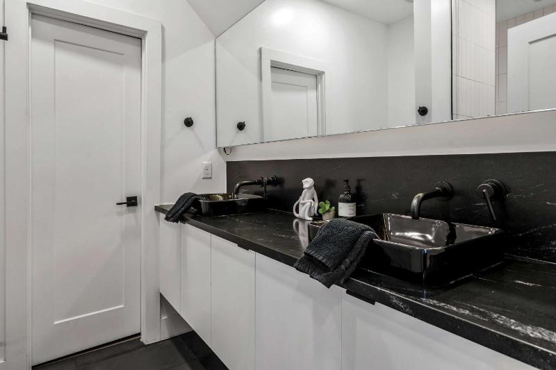 Nashville Haven Luxury Skyline Views - image 9