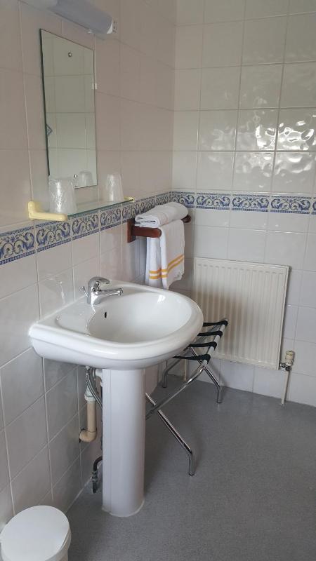 Double Room image 4