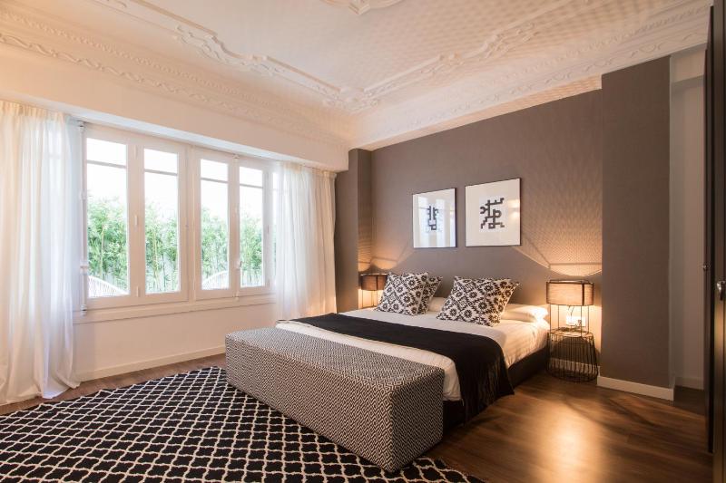 Superior Apartment image 1