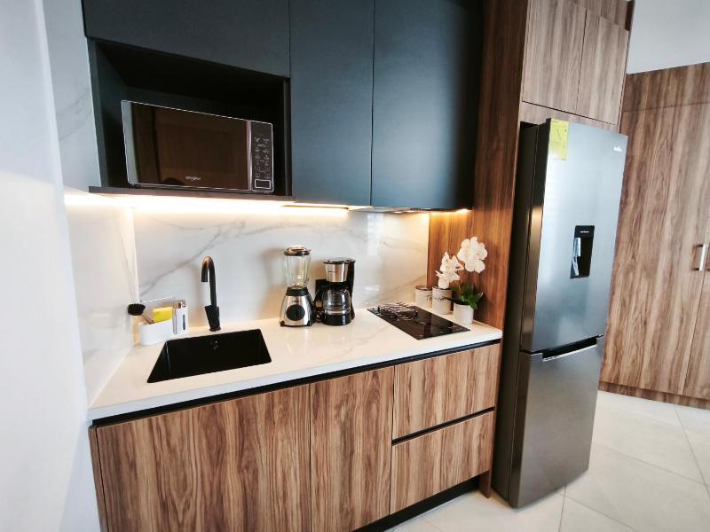 Harmony Coliving Ecuador Pool Carolina Park Quito - image 13