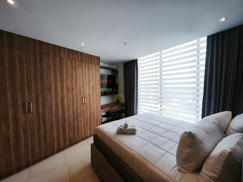 Harmony Coliving Ecuador Pool Carolina Park Quito - image 10