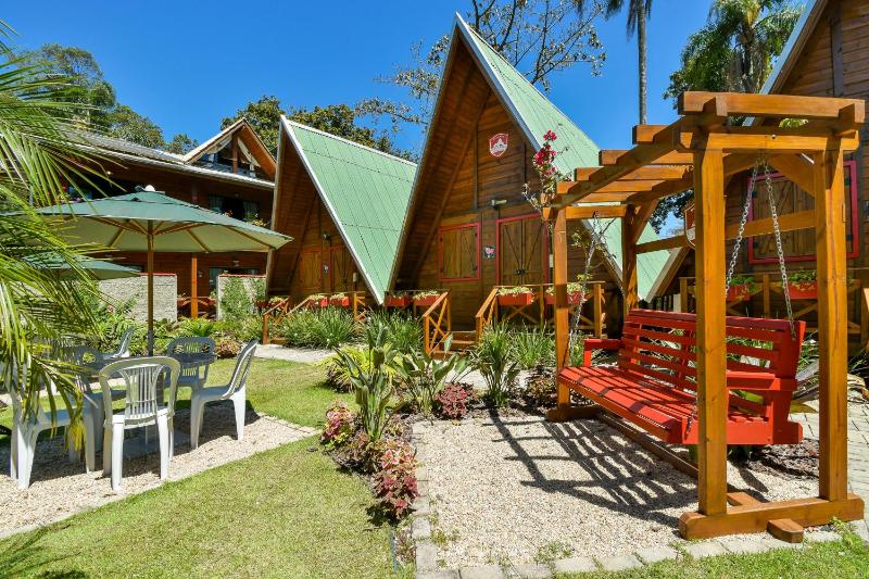 Chalé Suiço Bombinhas - image 30