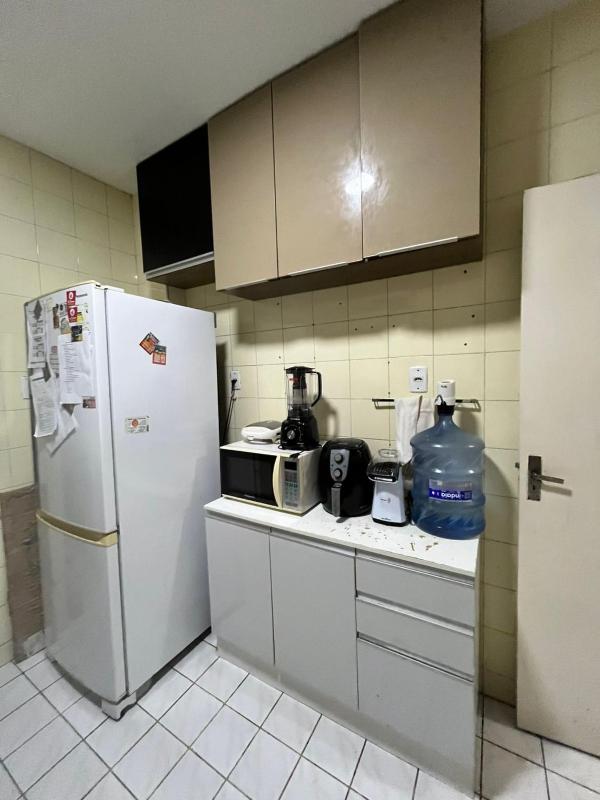 Quarto de Casal em Apto no Centro - só o quarto de casal - apto compartilhado - image 2