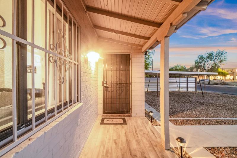 Mins from the UofA & Downtown 4BR 2BA Entire Home - image 43