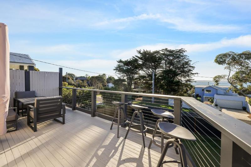 Seahaven Views - image 1