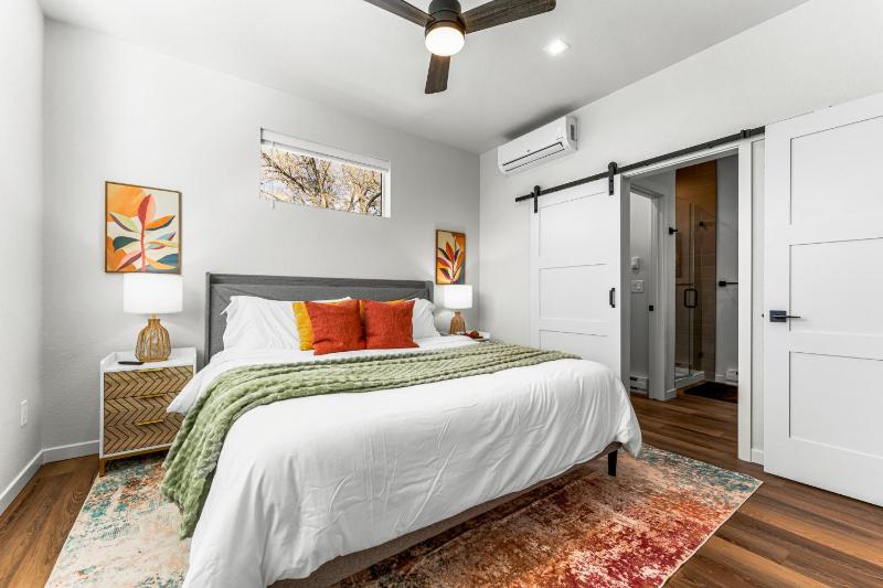 515 S El Paso Unit101 - image 20