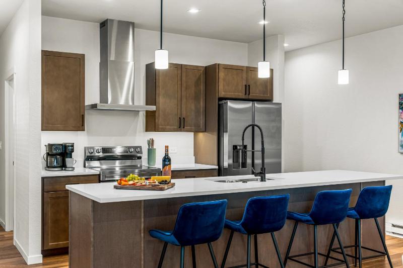 515 S El Paso Unit101 - image 27