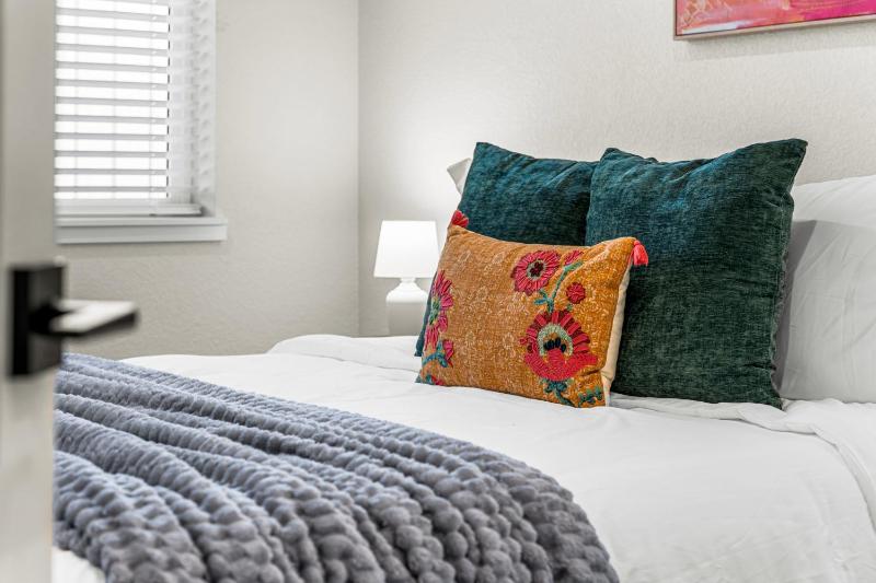515 S El Paso Unit101 - image 12