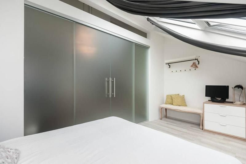 Kent Ridge Loft Sokolska - image 6