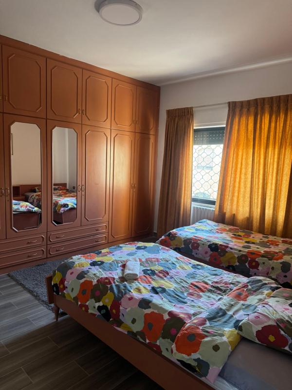 Abdoun apartment with a garden - image 3