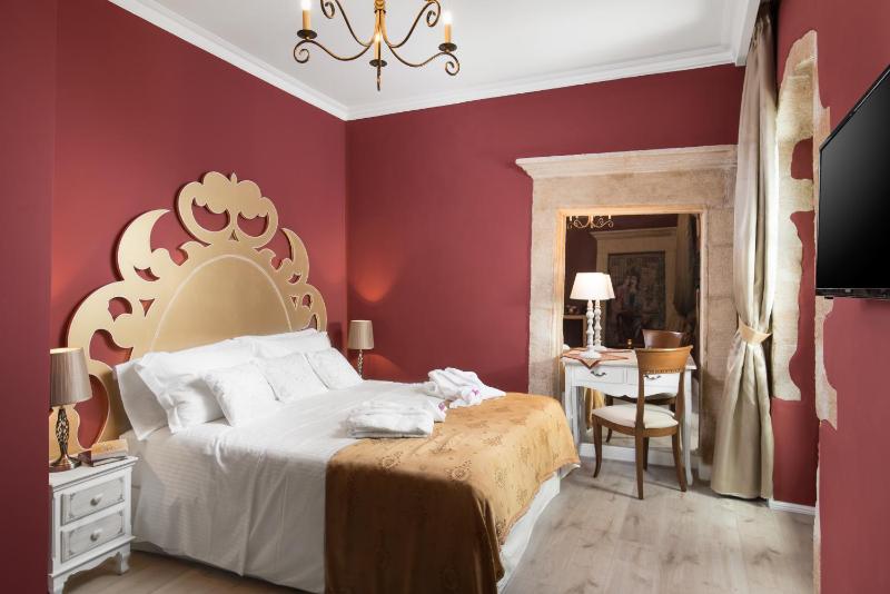 Deluxe Double Room with Sea View and Balcony (Aretousa) image 4