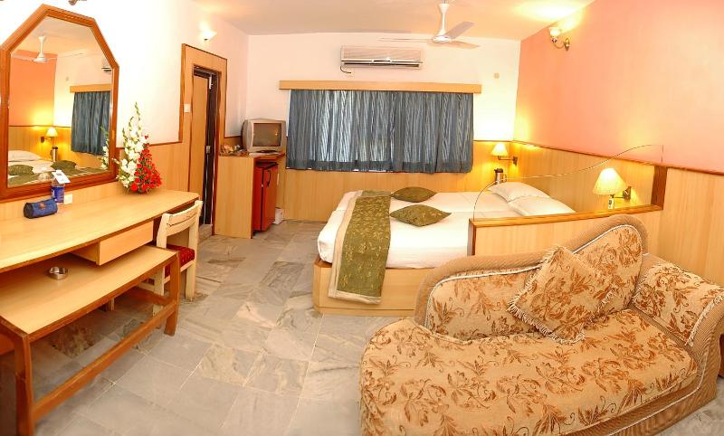 Standard Double Room image 1