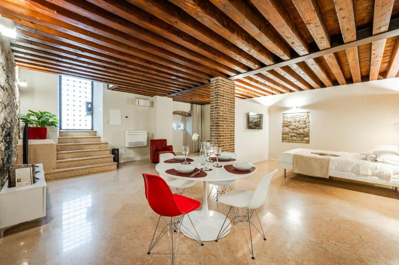Retreat Centro Antico elegante in Palazzo storico - image 12