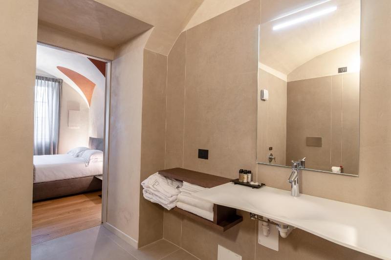 Relais San Vigilio al Castello - image 4