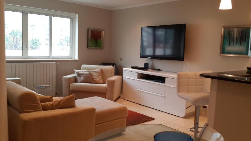 One-Bedroom Apartment image 1