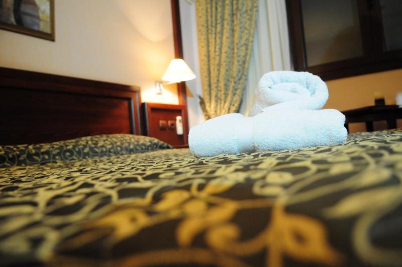 Standard Double Room- Ground Floor image 4