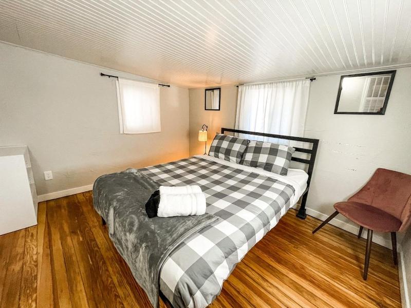 417 E Bijou - image 13