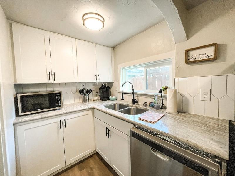 417 E Bijou - image 16