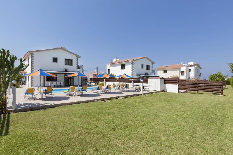 Villa Hermes by Villa Plus - image 11