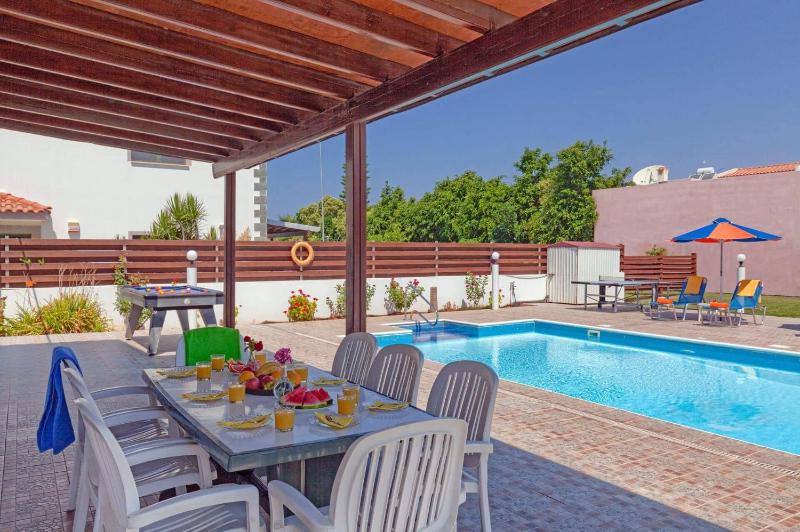 Villa Hermes by Villa Plus - image 9