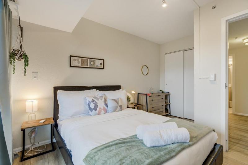 417 E Kiowa #203 - image 16