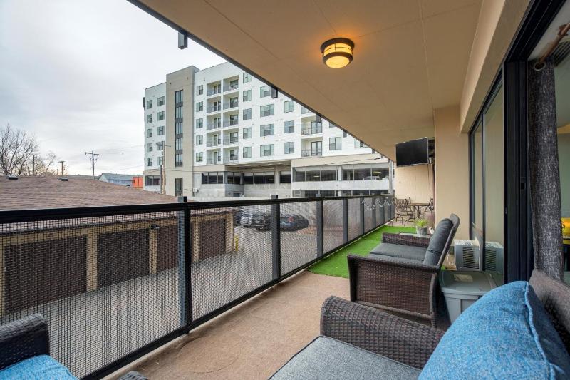 417 E Kiowa #203 - image 11