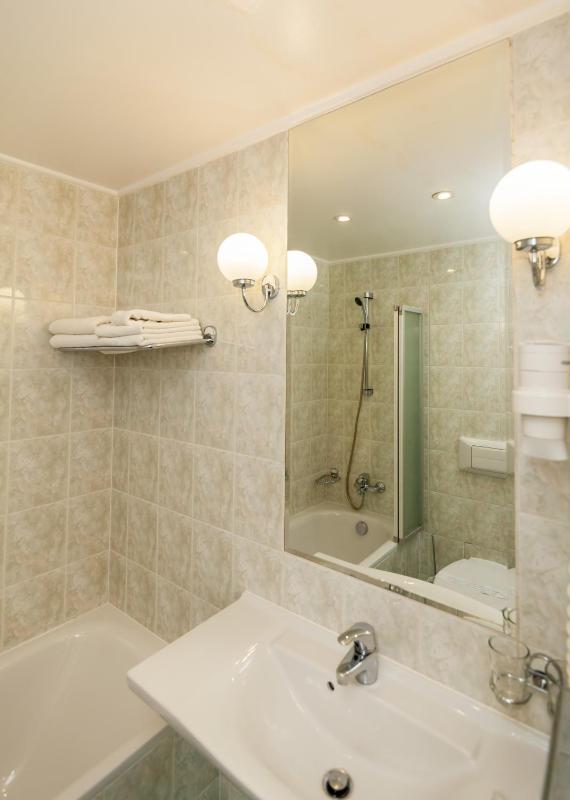 Single Room image 2