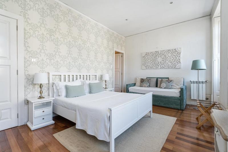 GuestReady - Charming House Marquês - image 8