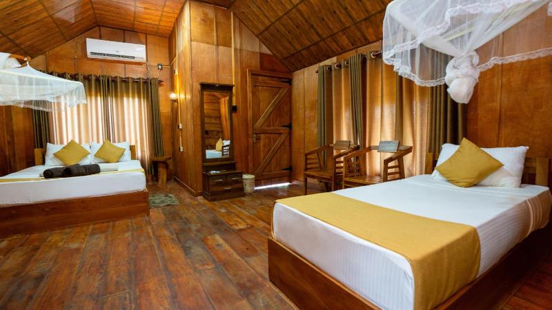 Lion Wood Treehouse - image 9