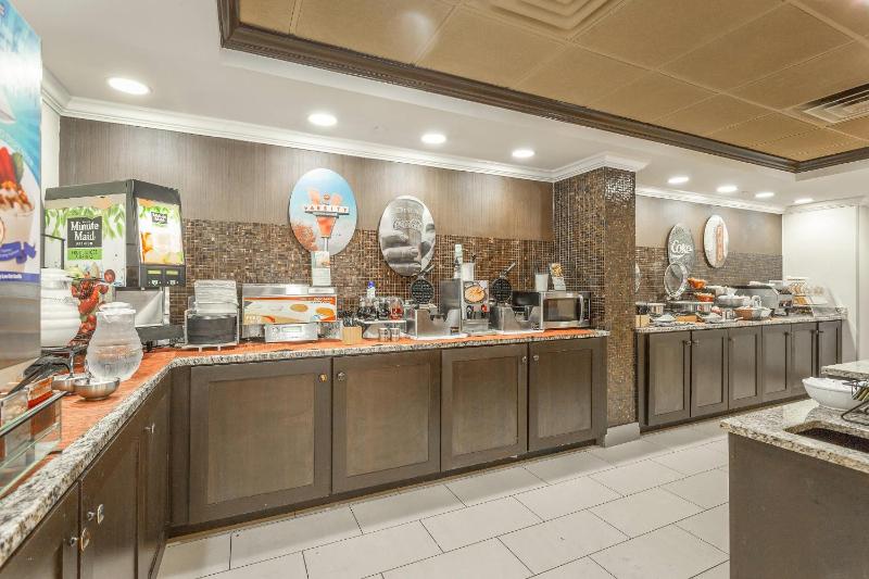 Inn at the Peachtrees an Ascend Collection Hotel - image 7