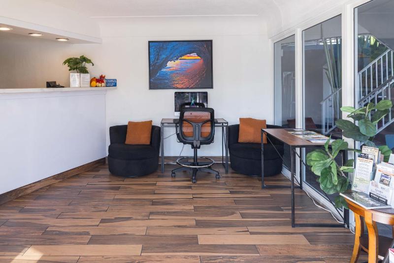 Ocean Reef Hotel - image 11