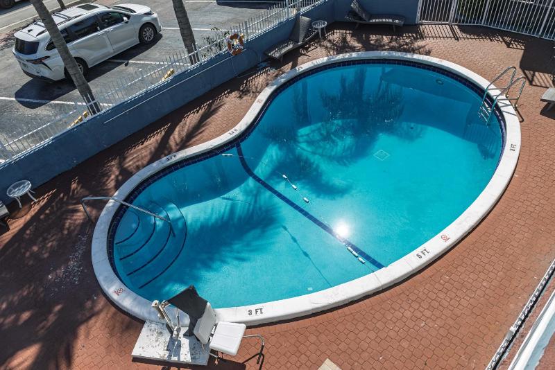 Ocean Reef Hotel - image 3