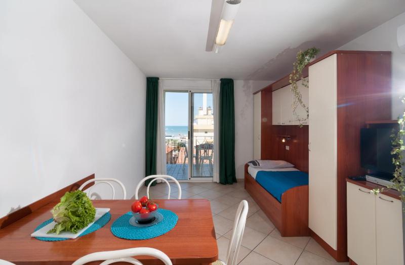One-Bedroom Apartment (4 Adults) image 4