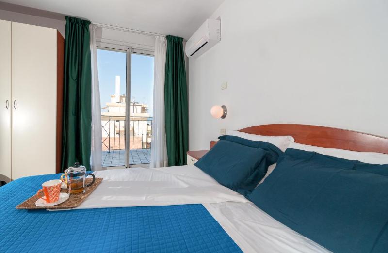 One-Bedroom Apartment (4 Adults) image 3