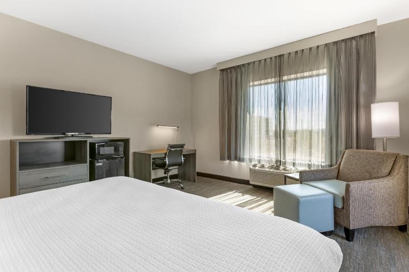 Best Western Plus Executive Residency Phoenix North Happy Valley - image 45