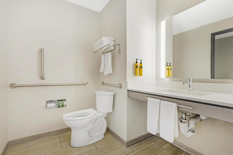 Best Western Plus Executive Residency Phoenix North Happy Valley - image 15