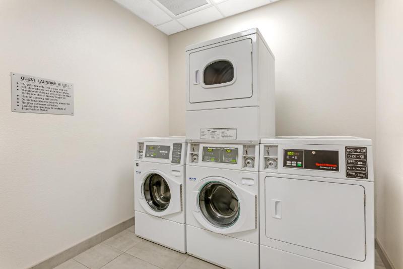 Best Western Plus Executive Residency Phoenix North Happy Valley - image 19