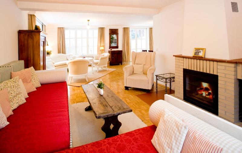 Grand Suite image 2