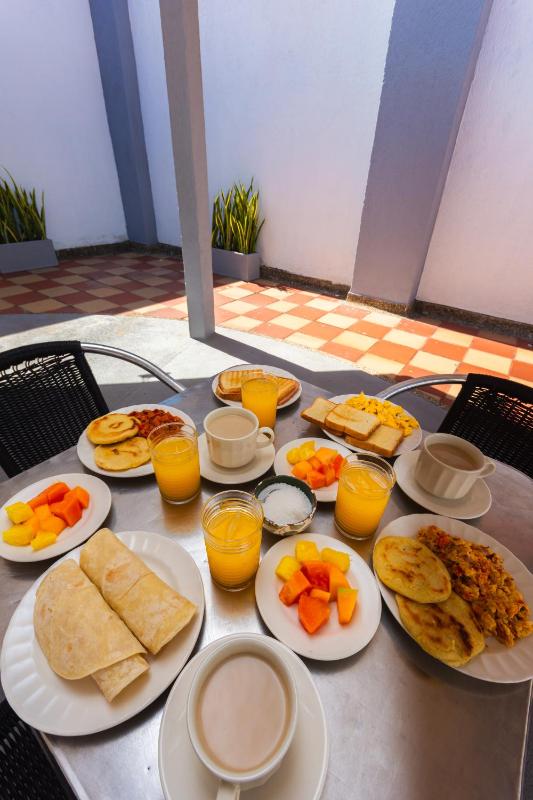 Hotel Med Suites 94 - image 11