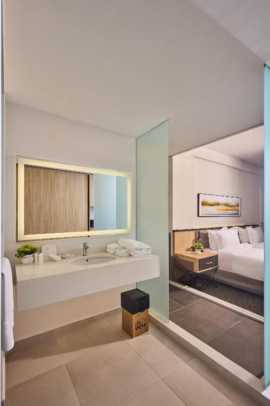 The View - Saint George Hotel - image 10